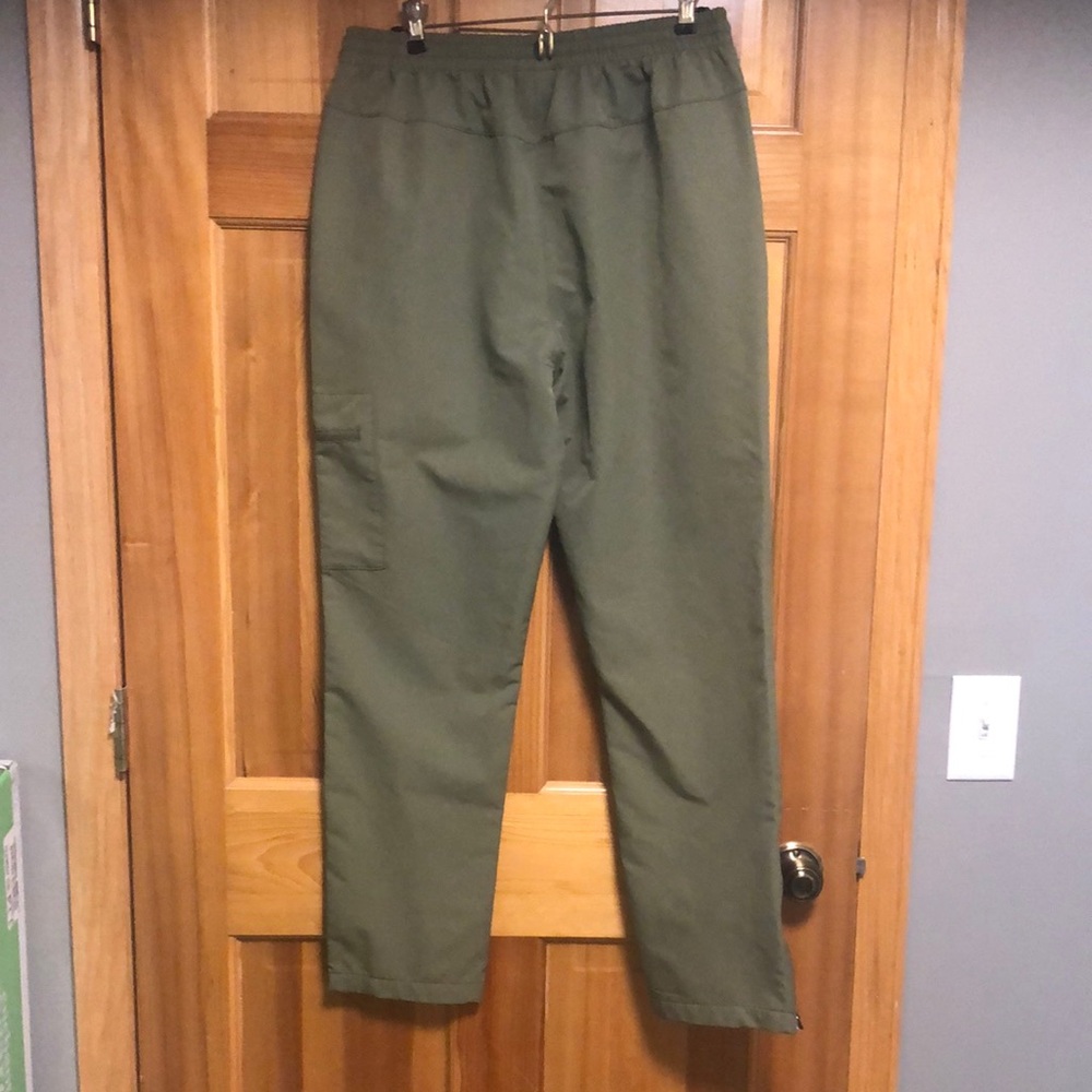 New Balance Green Cargo Pants Relaxed Fit